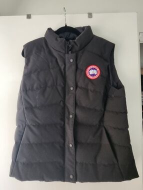 Womena Canada Goose Freestyle Down Vest L